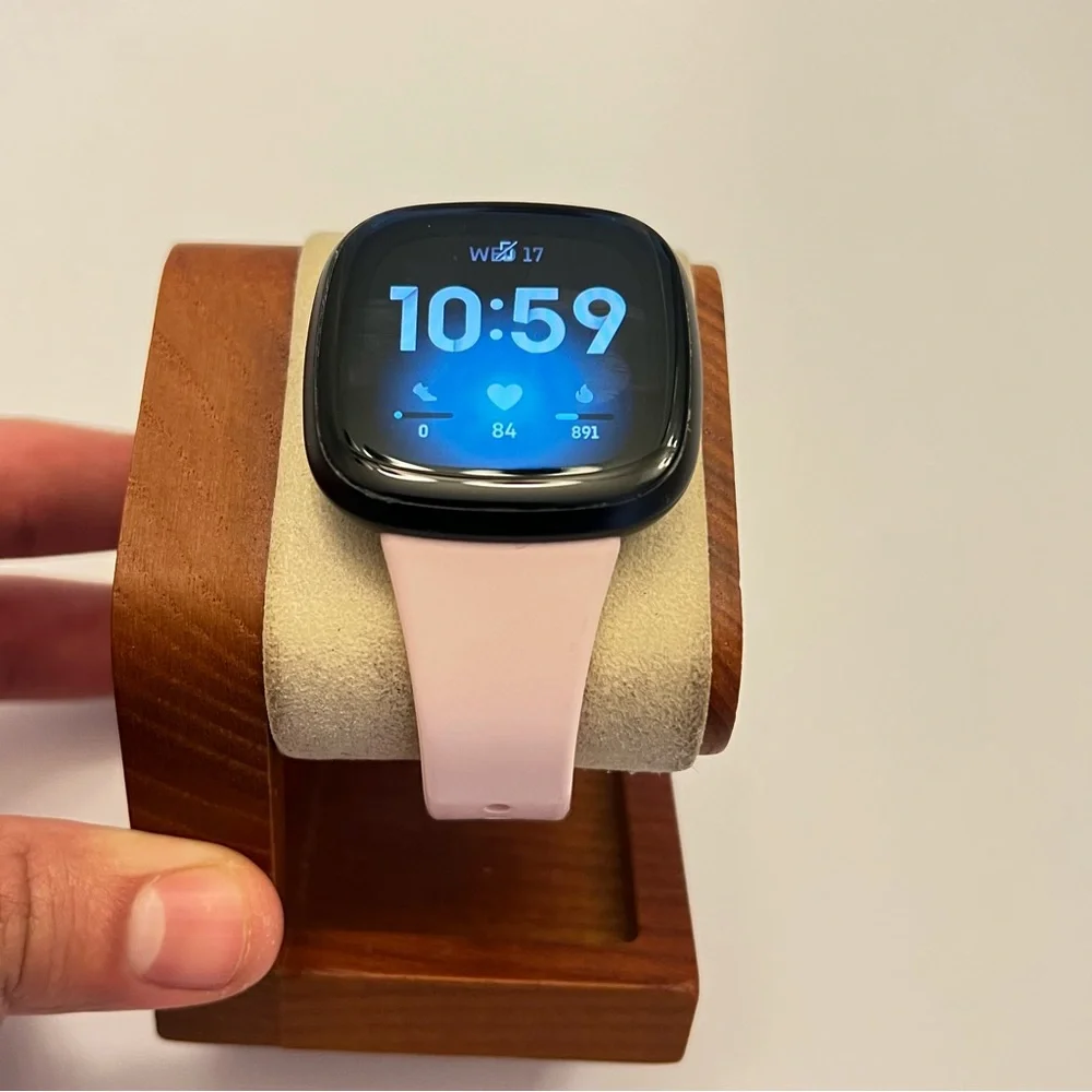 Fitbit Versa 3 Black/Pink, tested, Charger‎ included